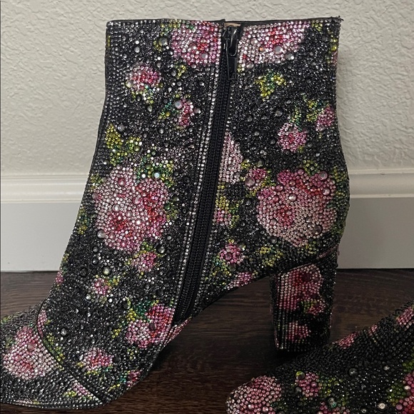 Betsey Johnson Women's Sb-Cady Ankle Boot Size 11 - Picture 4 of 16
